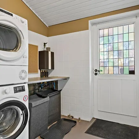 2 Bedroom Stunning In